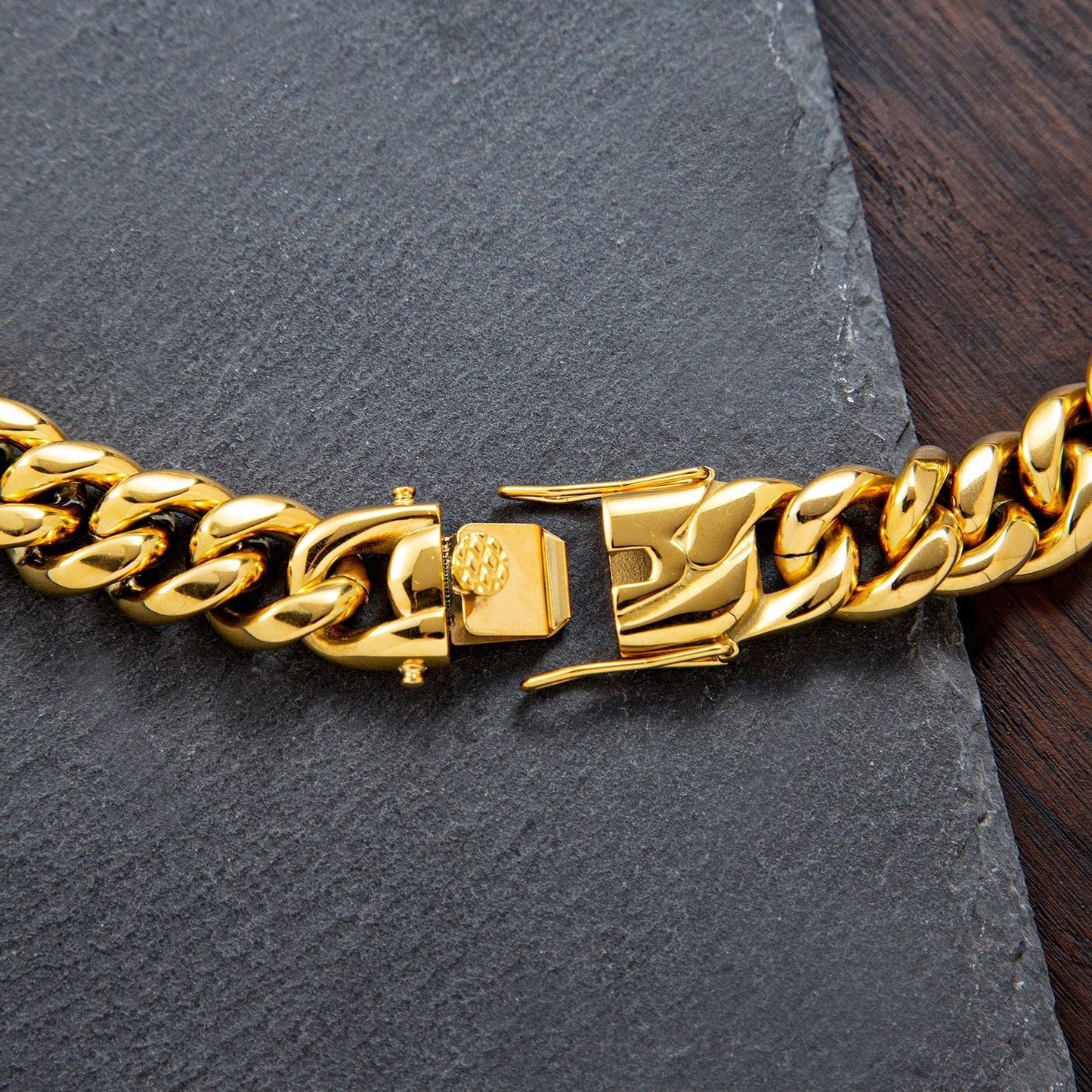 Custom Adorn 16in Necklace