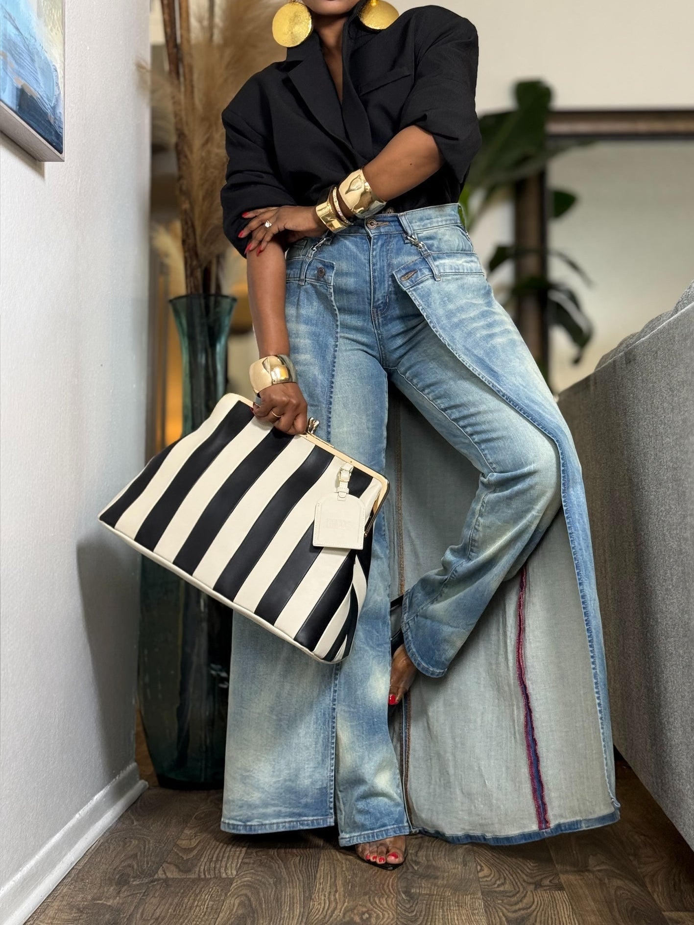 High Rise Vintage Washed Wide Leg Jeans